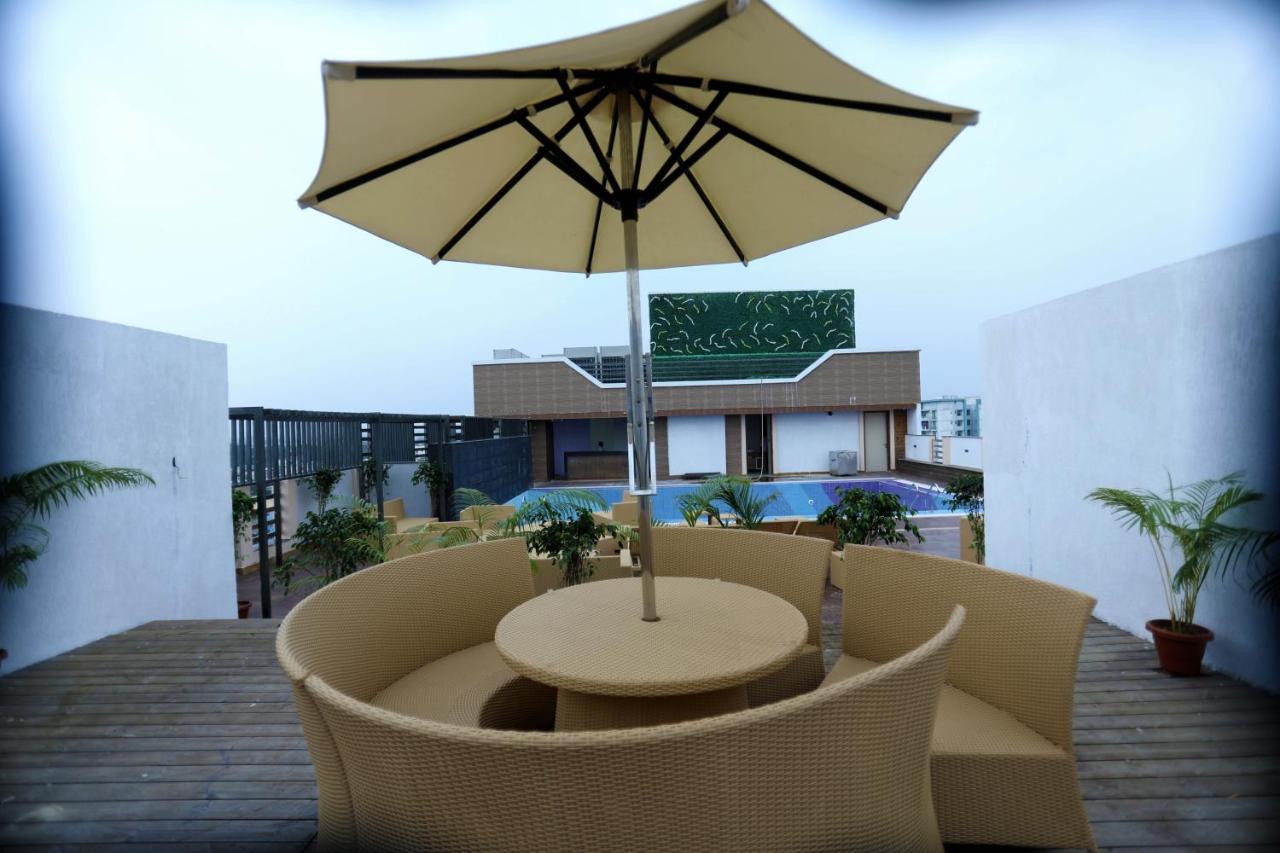 The Pinnacle Inn Sarnath Benares Buitenkant foto