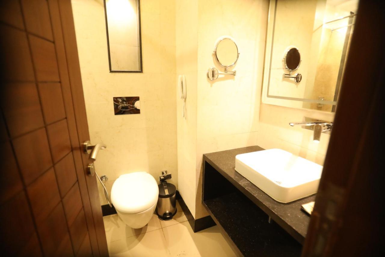 The Pinnacle Inn Sarnath Benares Buitenkant foto